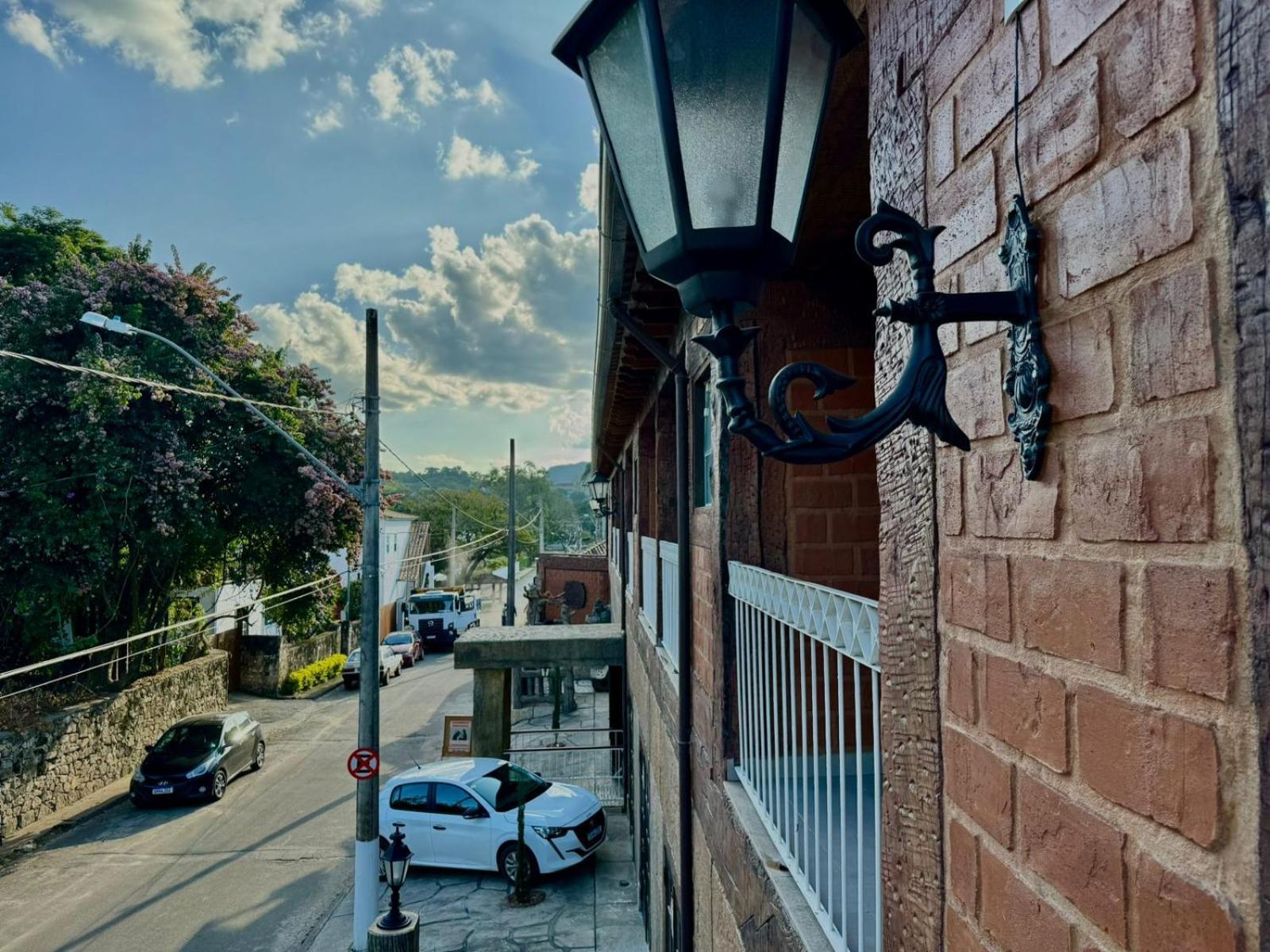Apartamentos A 200M Do Centro - Hospedaria Villa Da Pedra Тирадентеш Екстериор снимка